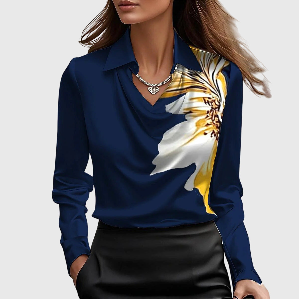 SELVARA – ELEGANT BLUSE I SATINLOOK