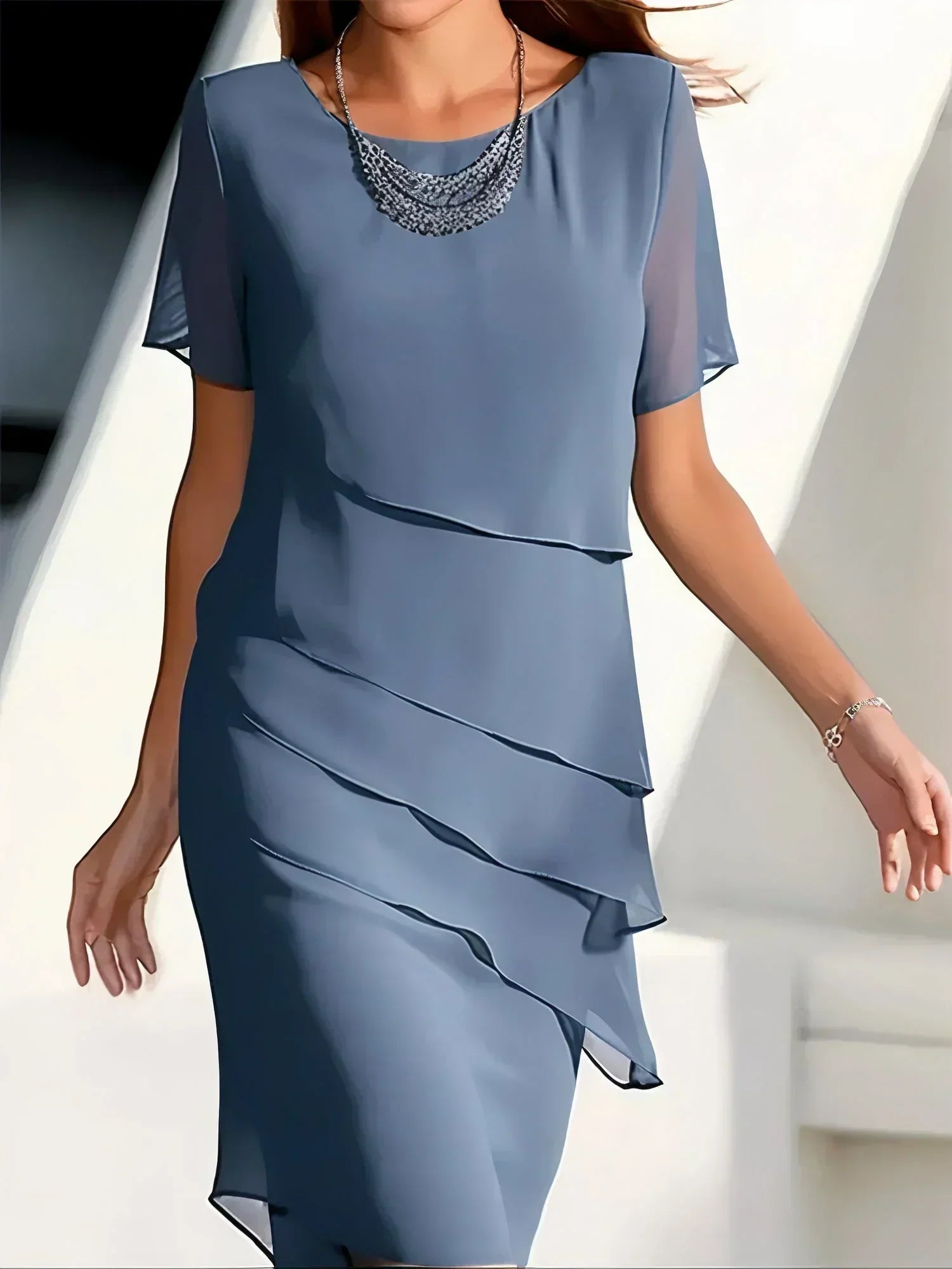 SERAPHINA - ELEGANT KJOLE MED MAVEDÆKNING