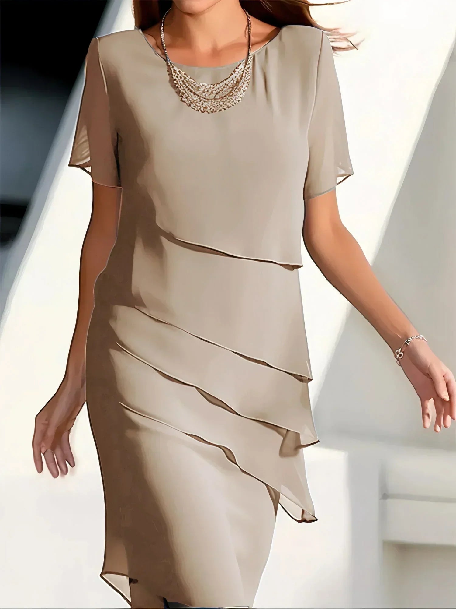 SERAPHINA - ELEGANT KJOLE MED MAVEDÆKNING