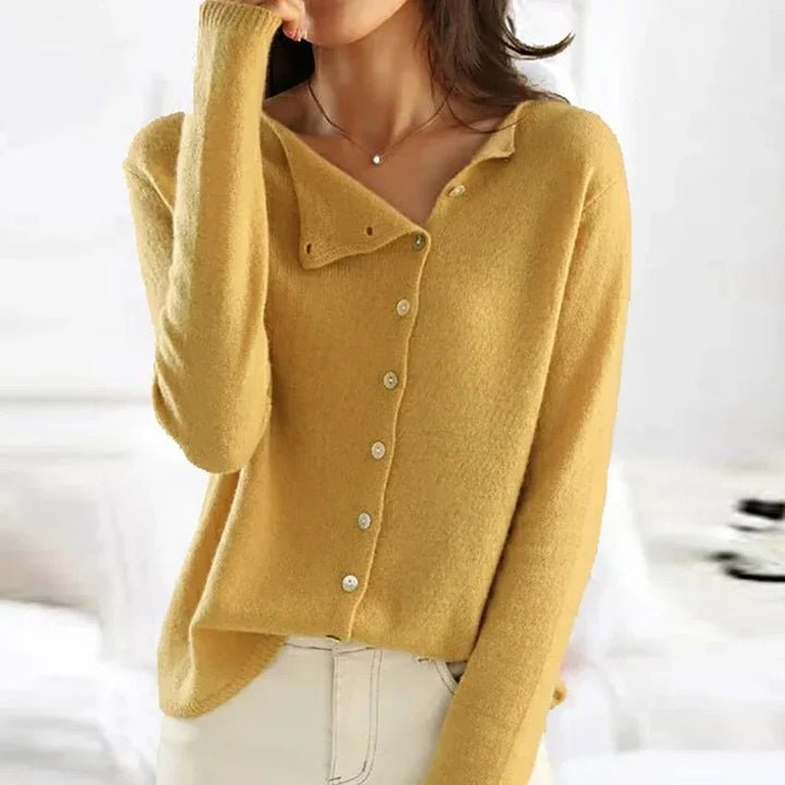 ELVARA - BLØD CARDIGAN MED ELEGANT KNAPLUKNING