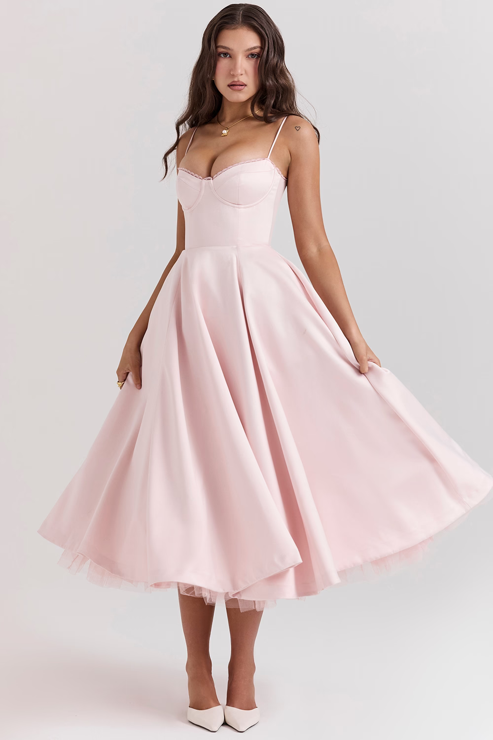 VIRELLE - STILFULD A-LINE KJOLE