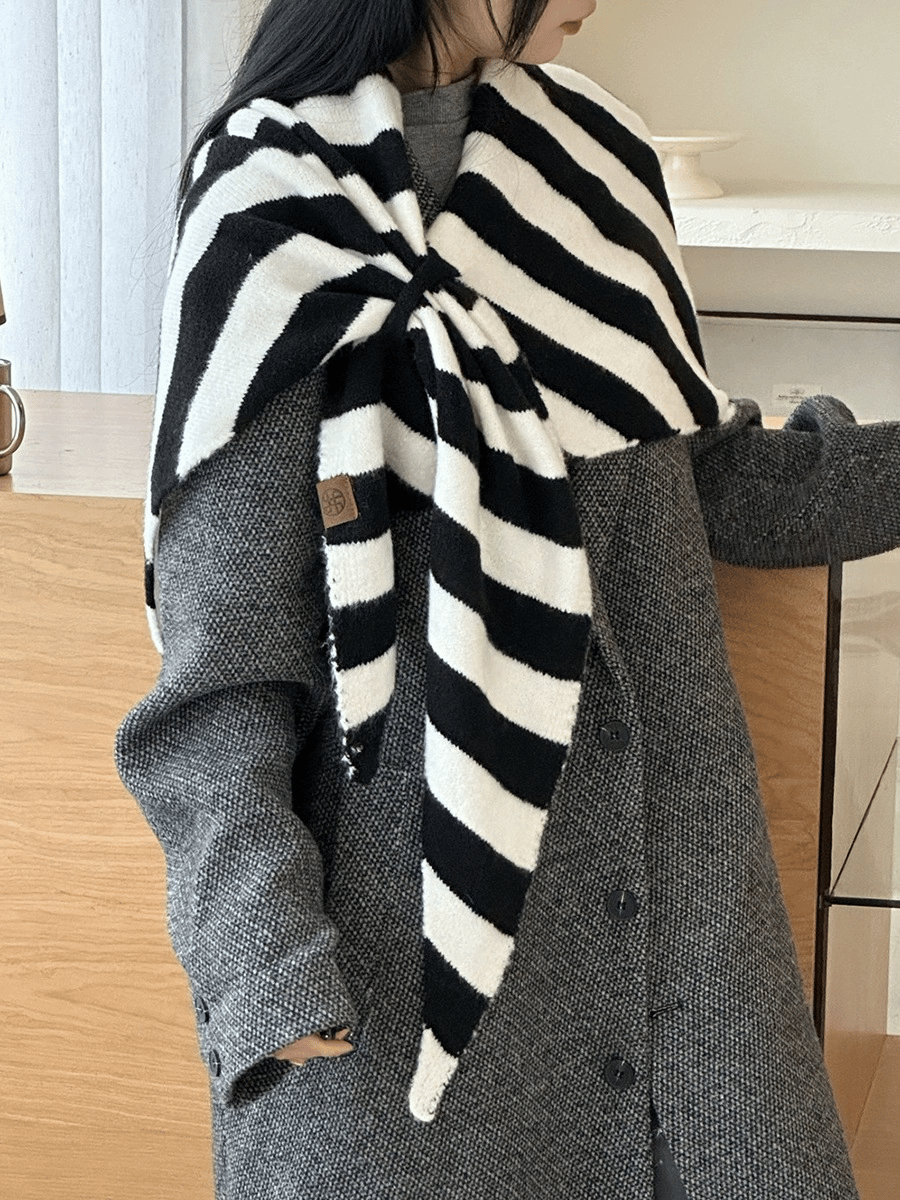 VALMORA – Classic Four-Season Shawl