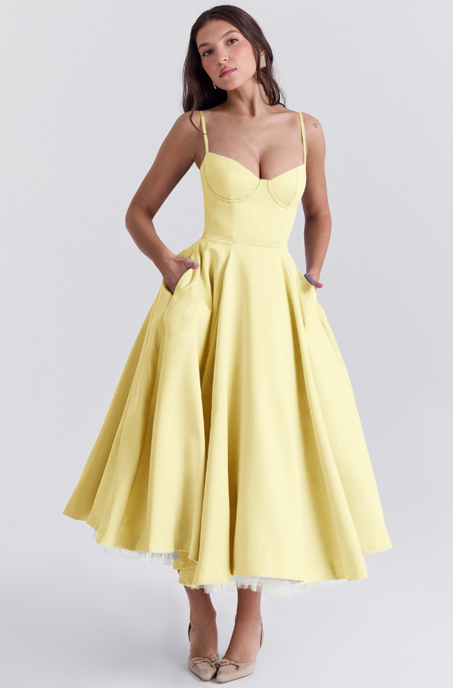 VIRELLE - STILFULD A-LINE KJOLE
